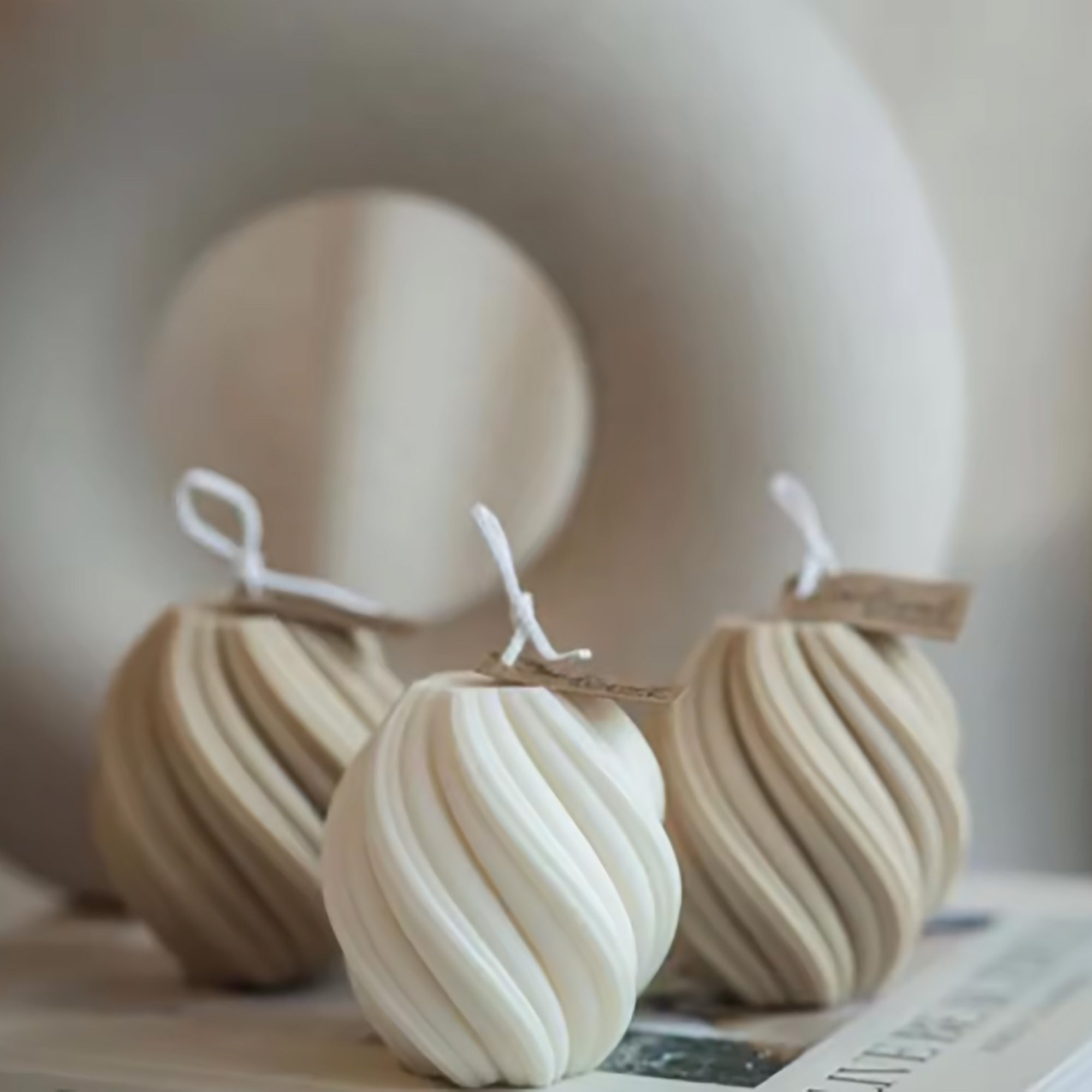 Swirl Candle-Beige-Sea Salt & Caramel-2